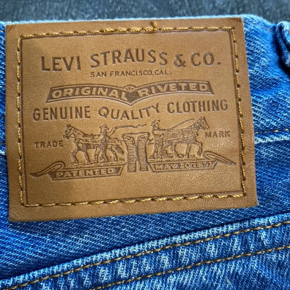 Levi's Wedgie Straight Medium Wash High Rise Button Fly Denim Jeans Size 30 - Picture 11 of 14